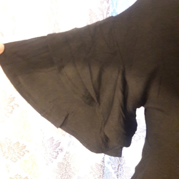 " Mom Life" Distressed graphic tee - Picture 4 of 6